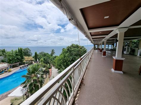 Review: Villa Amparo Garden Beach Resort in Samal Island.